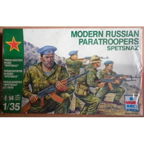 Esci soldatini paracadutisti russi moderni Spetsnaz 1/35